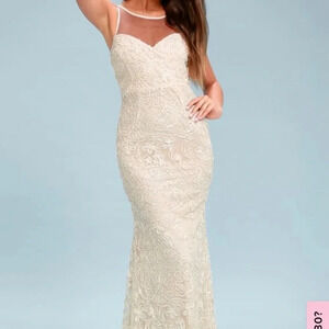 Lulus Wedding Dress Ivory Lace Embroidered Size S New